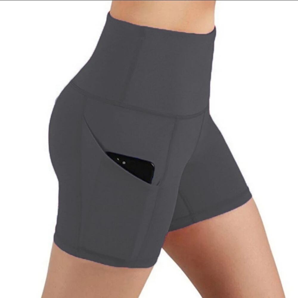 Workout Shorts /Activewear Exercise Shorts with Pockets for Cell phone